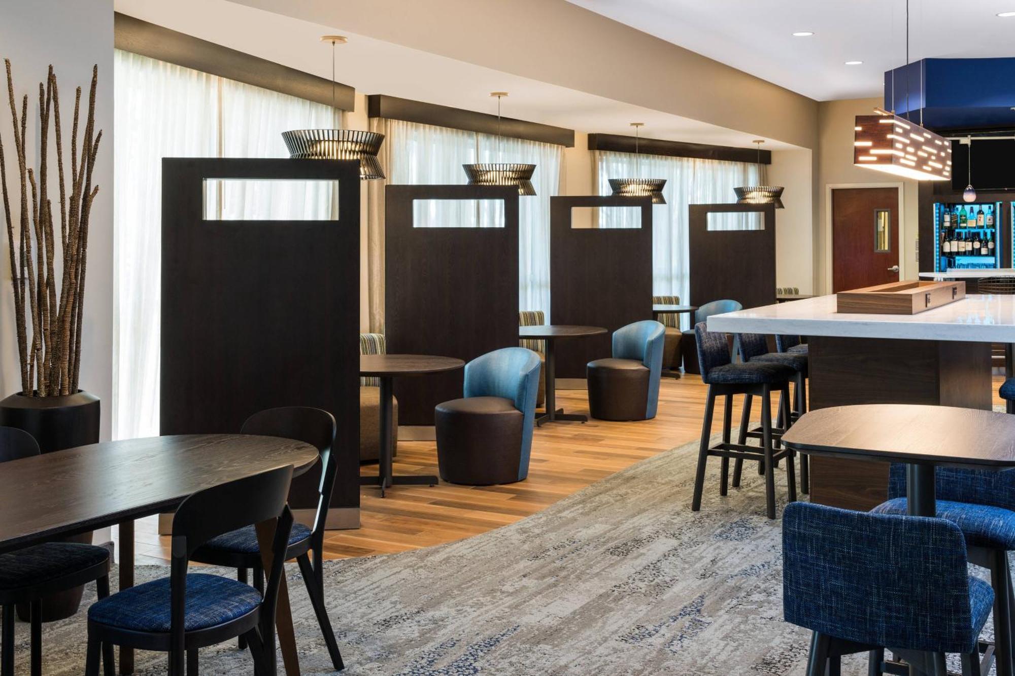 Courtyard By Marriott Fort Lauderdale Airport & Cruise Port Dania Beach Bagian luar foto