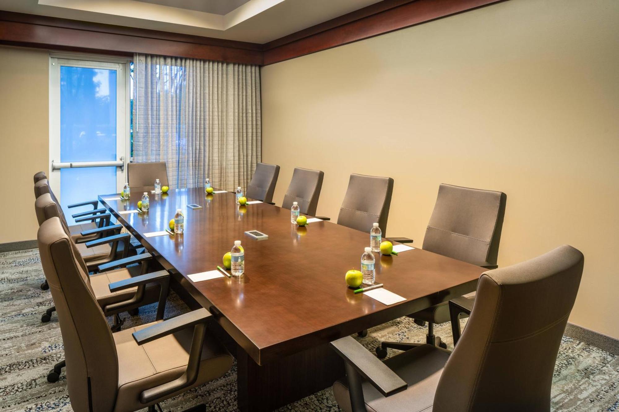 Courtyard By Marriott Fort Lauderdale Airport & Cruise Port Dania Beach Bagian luar foto