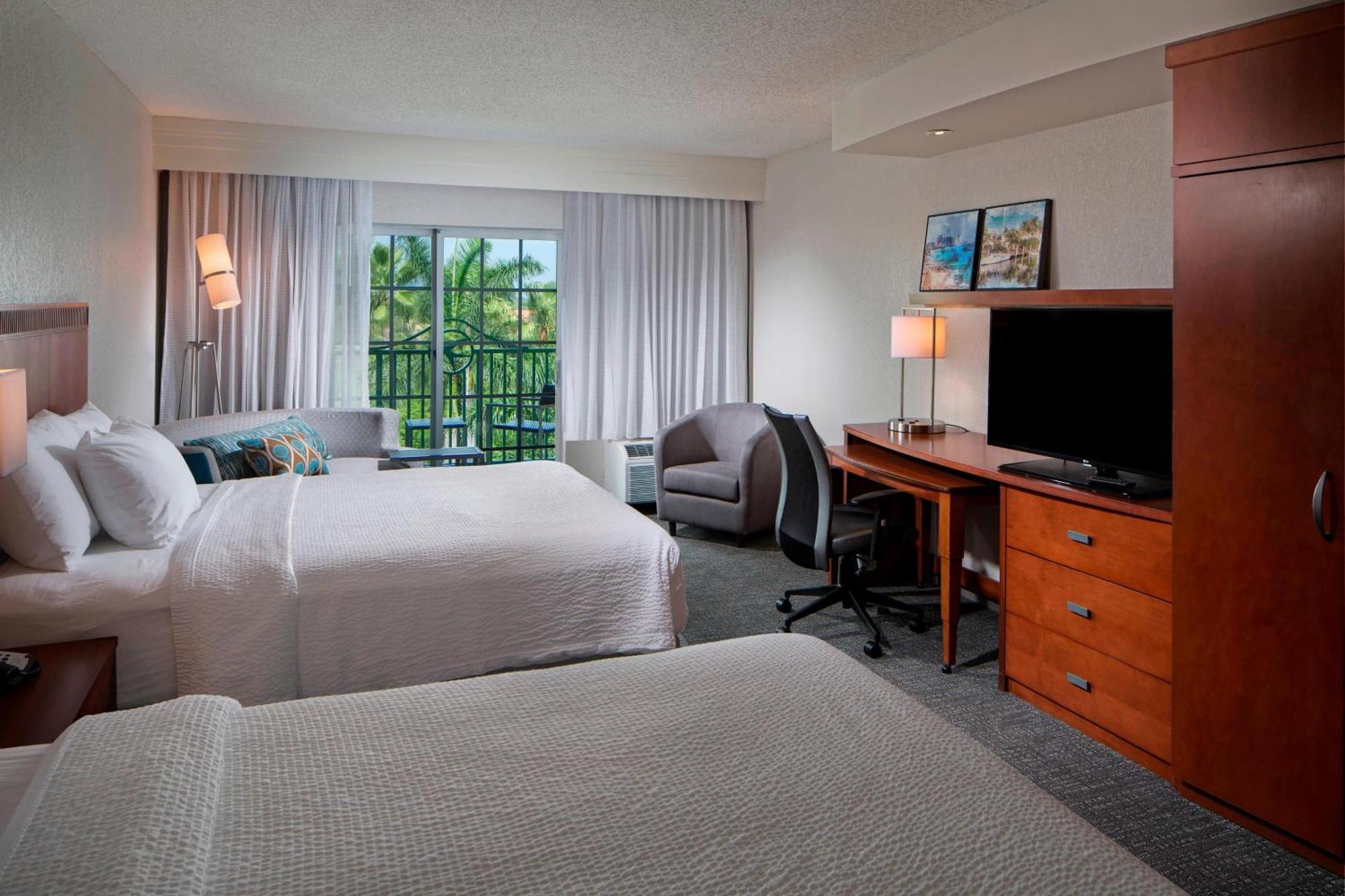 Courtyard By Marriott Fort Lauderdale Airport & Cruise Port Dania Beach Bagian luar foto